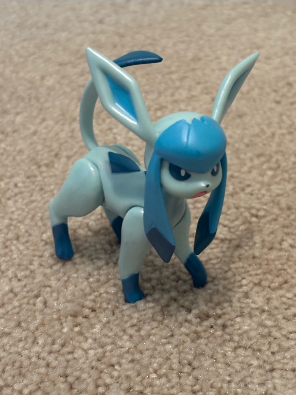 Glaceon Pokémon Battle Action Figure Blue Ice Type Jazwares Articulated 3”